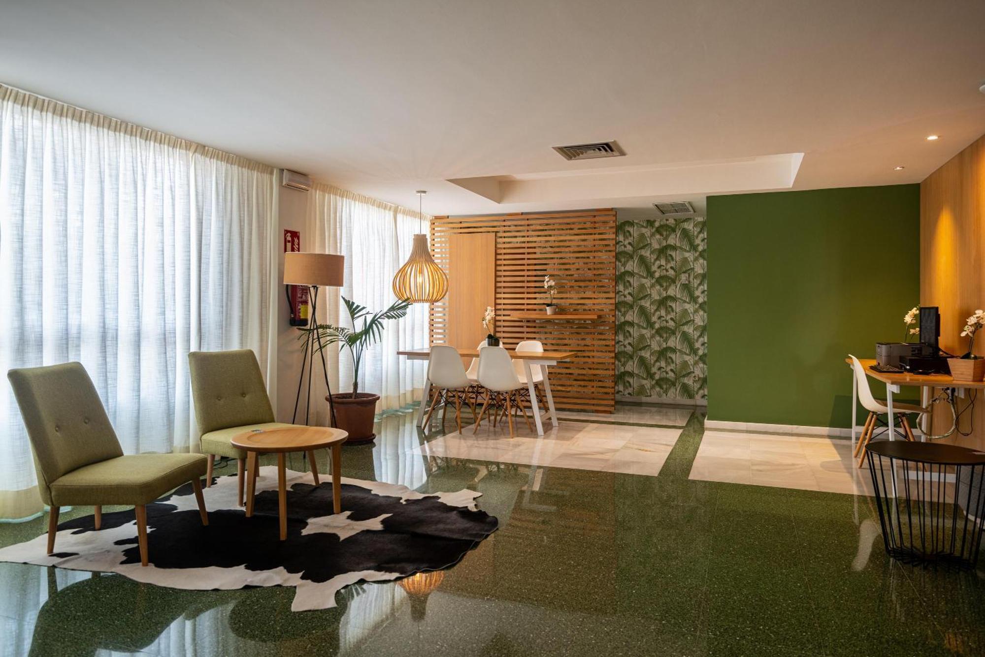 Niagara Hotel 4*